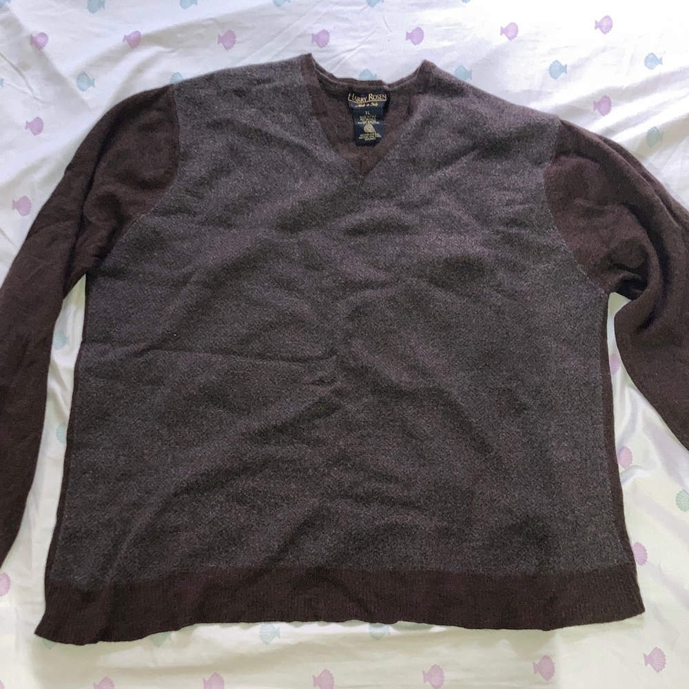 Harry Rosen Brown V-Neck Sweater